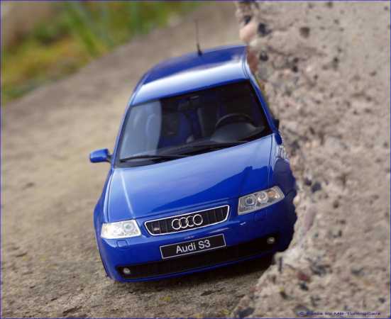 1:18 Audi S3 Typ 8L Facelift 2001-2003 NARGOBLAU + BBS LM = OVP